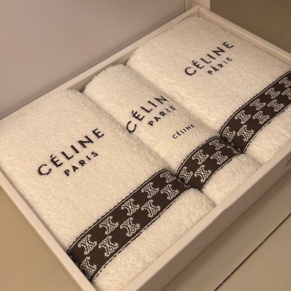 CELINE HAND TOWEL SET - Picture 3 of 7